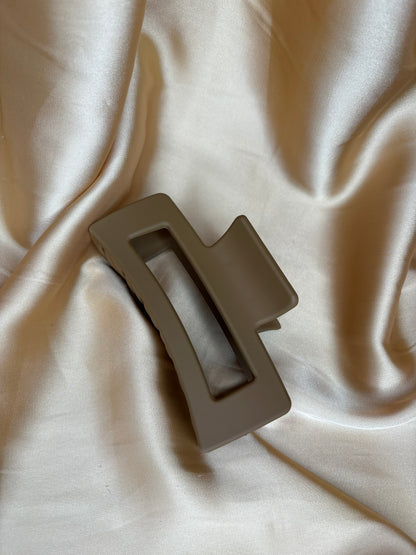 Large claw clip